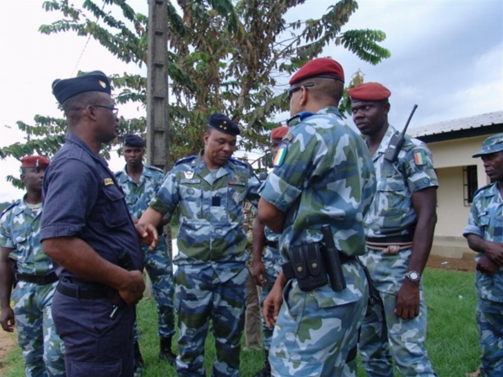 Distribution des cartes d’identité et d’électeur : Le Cecos arrête 7 escrocs
